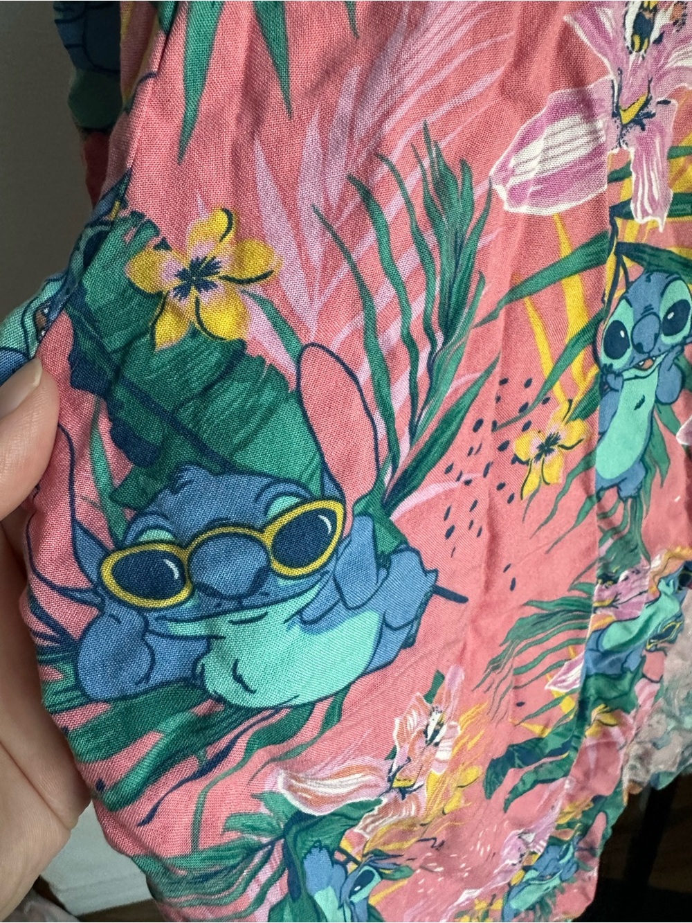 Stitch small button down - Picture 2 of 4